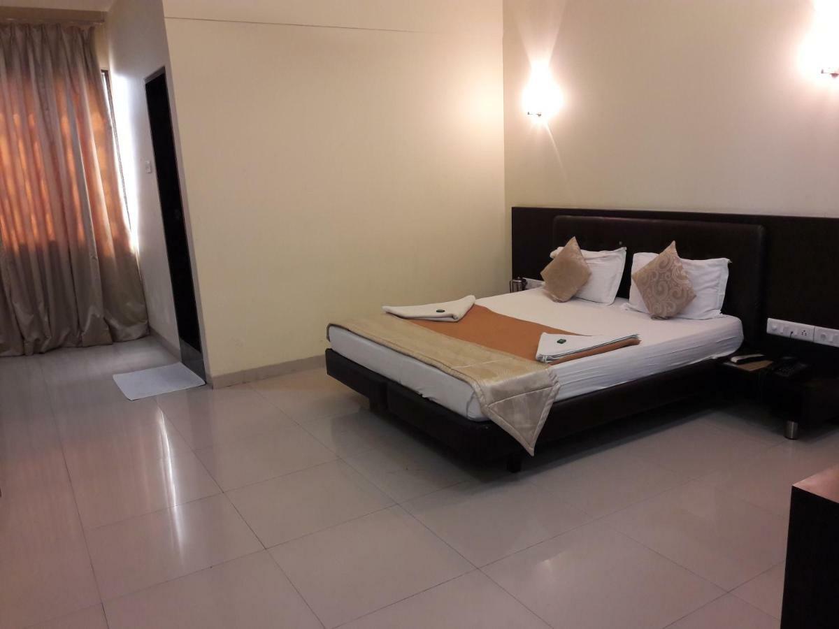 Hotel Western Inn Vasai-Virar Zewnętrze zdjęcie
