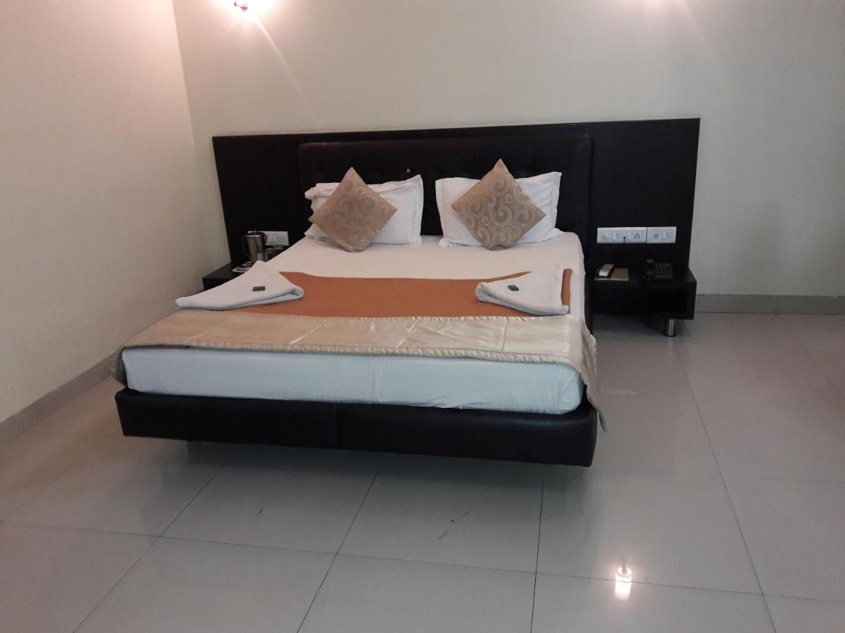 Hotel Western Inn Vasai-Virar Zewnętrze zdjęcie